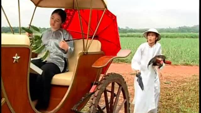 Hoài Linh và Phi Nhung trong MV "Yêu hay nợ" những năm 2000